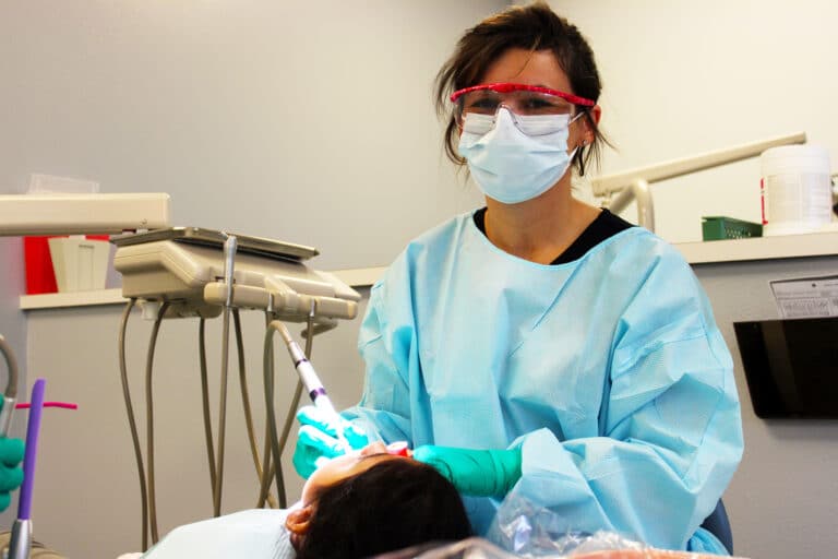 Dental Clinic for Migrant Children