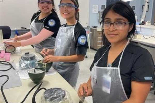 Dental-Assisting-program