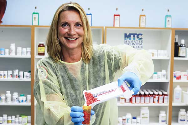 Farmacy-technician-program-MTC