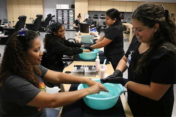 Nails-program
