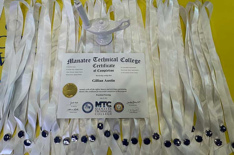 nursing-assistant-pinning-event
